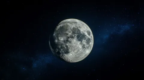 A Lua está se afastando da Terra e está causando mudanças ch