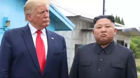 A reação constrangedora de Kim Jong Un após Trump pedir para