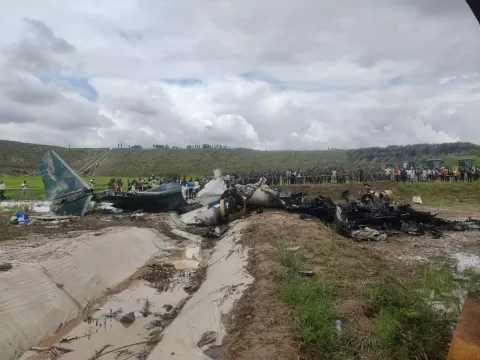 Acidente aéreo no Nepal: imagens revelam explosão fatal