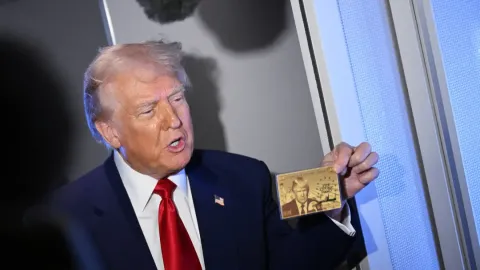 Apenas uma pessoa foi aprovada para o “Gold Card” de 1 milhão de dólares de Donald Trump