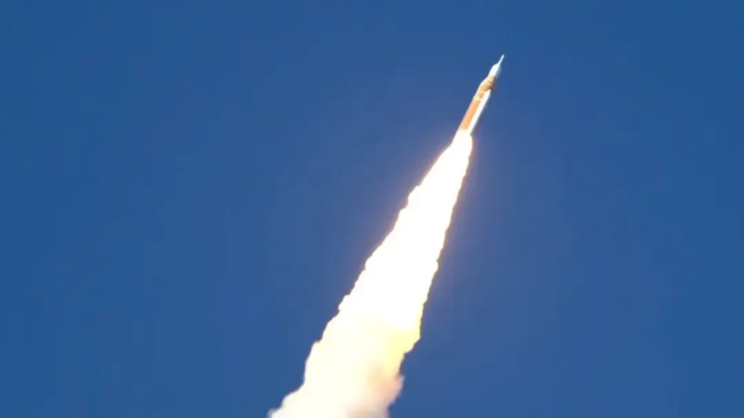 Artemis II faz história como o primeiro voo tripulado à Lua