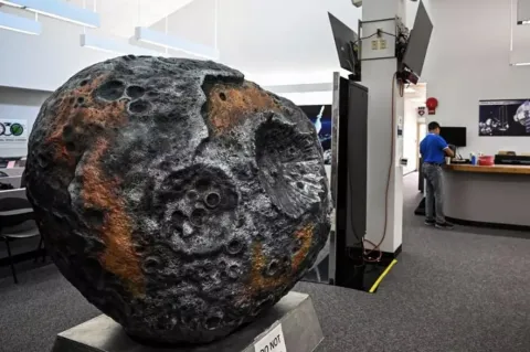 Asteroide avaliado em $ 10.000.000.000.000.000.000 que a NAS