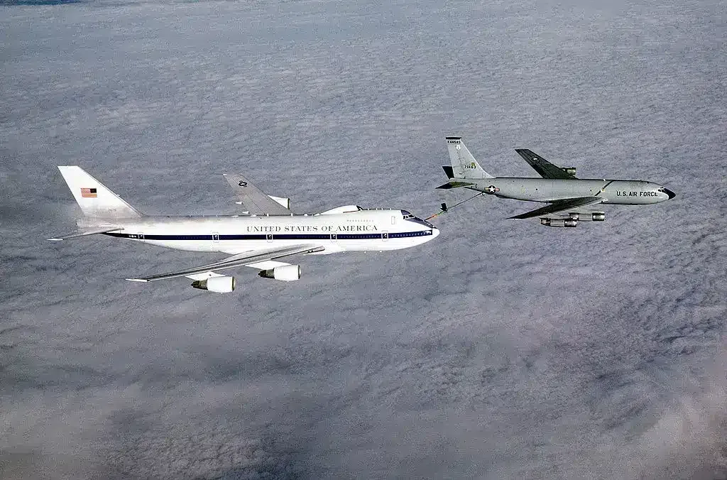“Avião do Juízo Final” que pode significar que você só tem c