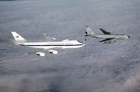 “Avião do Juízo Final” que pode significar que você só tem c