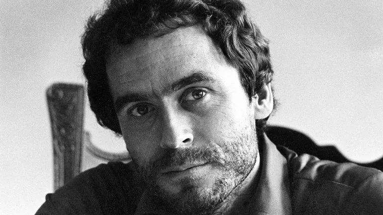 Cérebro dissecado do serial killer Ted Bundy ainda deixa cie
