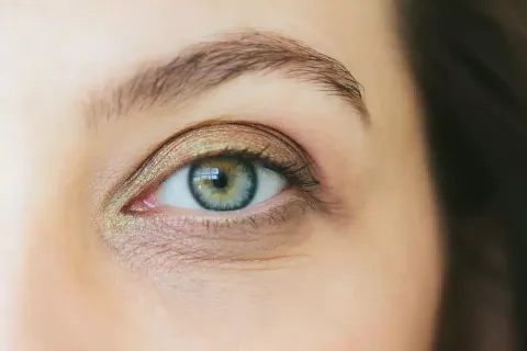 Cientistas revelam que há uma cor de olhos rara que apenas 1