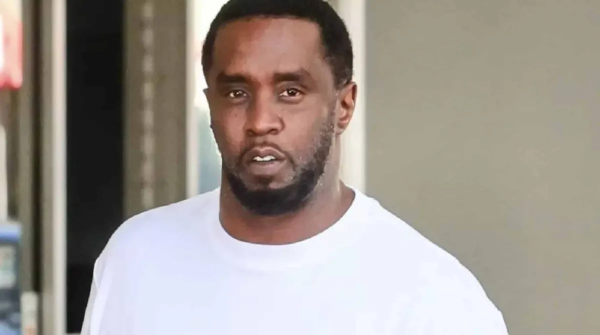 Cochicho de Diddy para o advogado foi captado sem querer pel