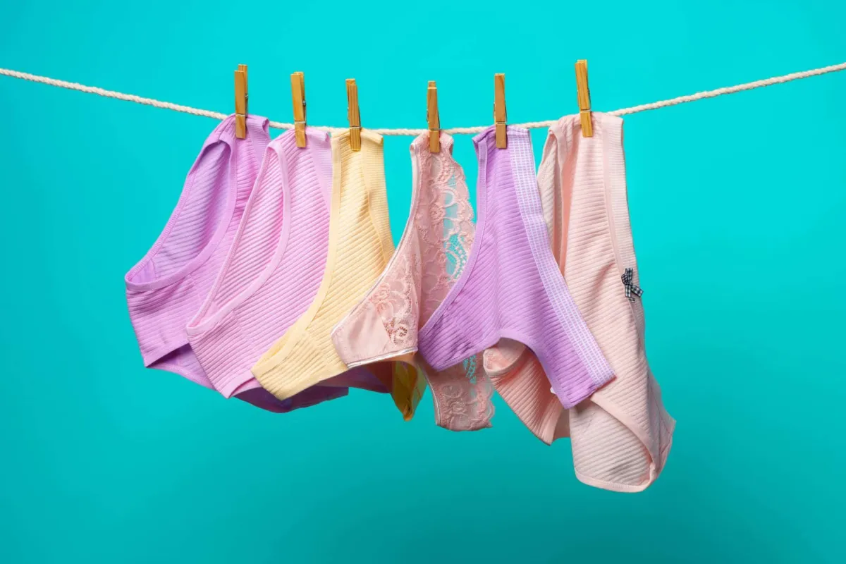 Com que frequência você deve trocar sua roupa íntima, de aco