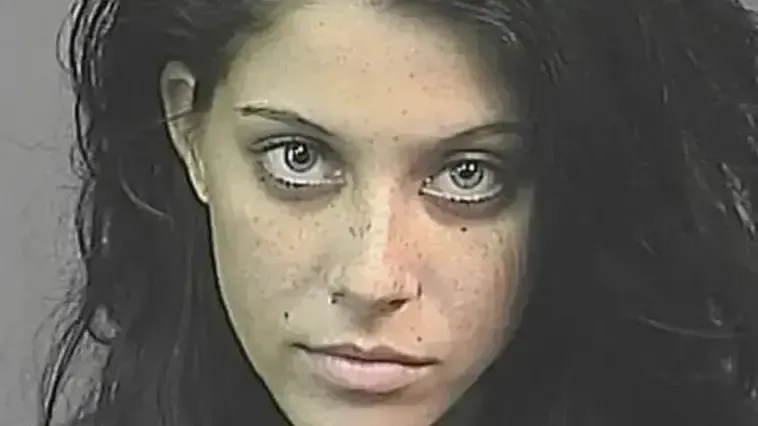 Como vive a “musa do crime” anos depois de suas fotos virali