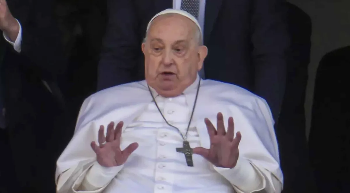 Comovente gesto final do Papa Francisco para enfermeira ante