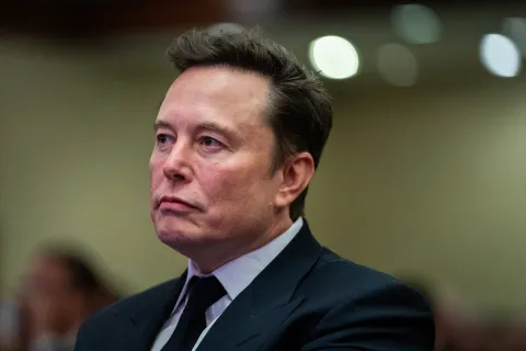 Elon Musk alerta sobre o futuro desastre mundial que pode fr