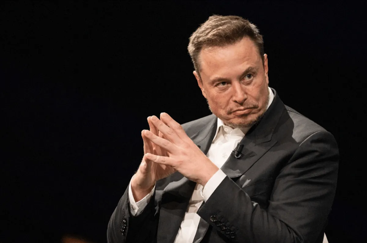 Elon Musk faz uma pergunta crucial em todas as entrevistas p
