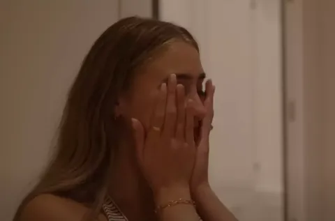 Estrela do OnlyFans que teve relações com 100 homens em 1 di