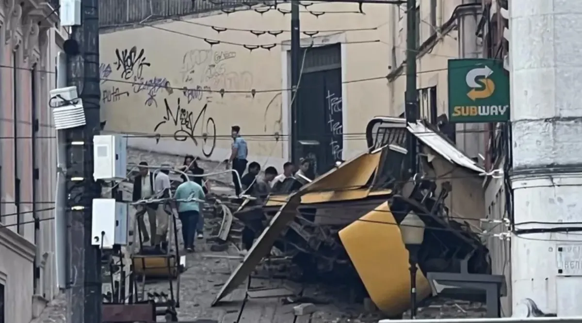 Filmagem aterrorizante mostra pessoas gritando “tem crianças