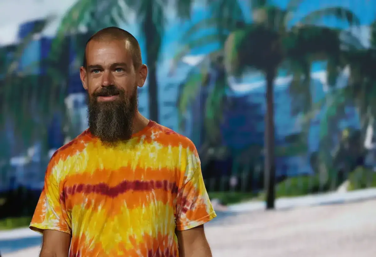Foto do ex-CEO do Twitter, Jack Dorsey, que possui um patrim