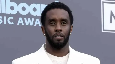 Fotos recém-divulgadas do quarto de hotel de Diddy na noite 