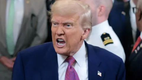 Governo Trump é criticado por violação “discriminatória” de 