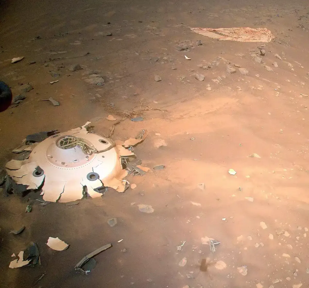 Helicóptero da NASA em Marte encontra destroços ‘de outro mu