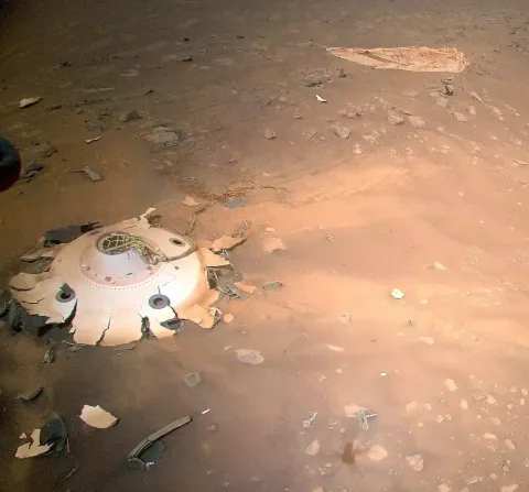 Helicóptero da NASA em Marte encontra destroços ‘de outro mu