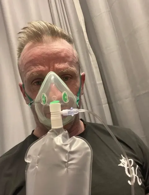 Homem acordou azul e foi levado às pressas ao hospital antes