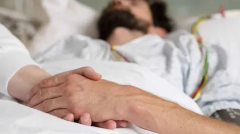 Homem declarado ‘morto por 45 minutos’ descreve como foi ‘te