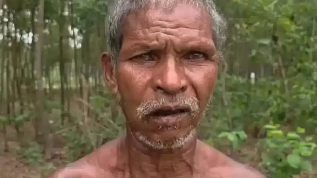 Homem desenterrou o corpo da irmã e o levou ao banco para pr
