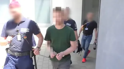 Homem é preso sob suspeita de roubar partes de corpos humano