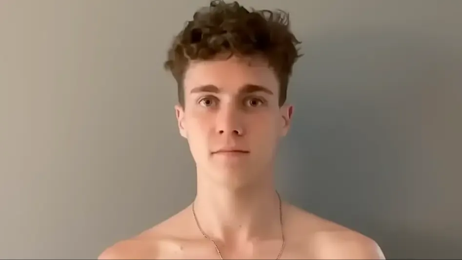 Homem fez flexões e adicionou uma repetição a mais todos os