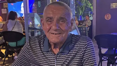 Homem morre de forma misteriosa durante férias antes de a autópsia revelar que o “coração dele está desaparecido”