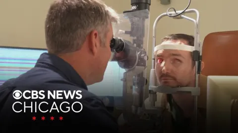 Homem que consegue enxergar através de seu dente após ficar 