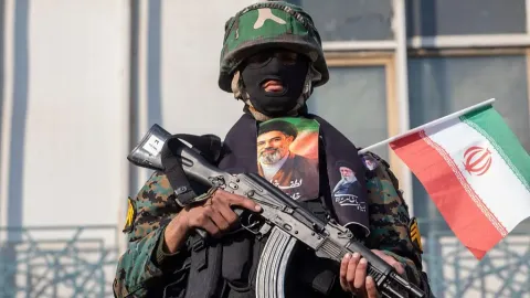 Irã inicia nova tática de guerra que pode derrubar a economi