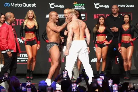 Jake Paul fez promessa brutal a Mike Tyson após tapa na noit