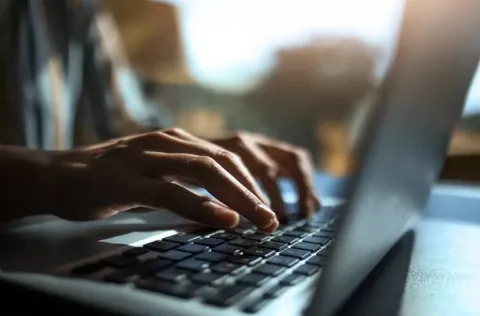 Japão quebra recorde de internet mais rápida, 7 milhões de v