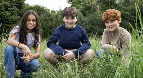 JK Rowling quebra silêncio sobre novo trio de Harry Potter e