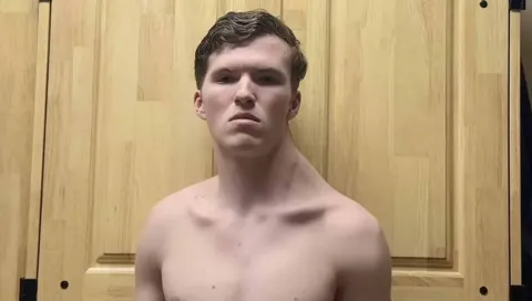 Jovem já treina há 182 dias apenas um lado do corpo, e os re