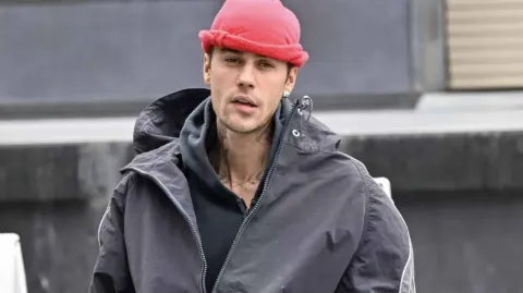 Justin Bieber faz confissão emocionante sobre sua saúde e re