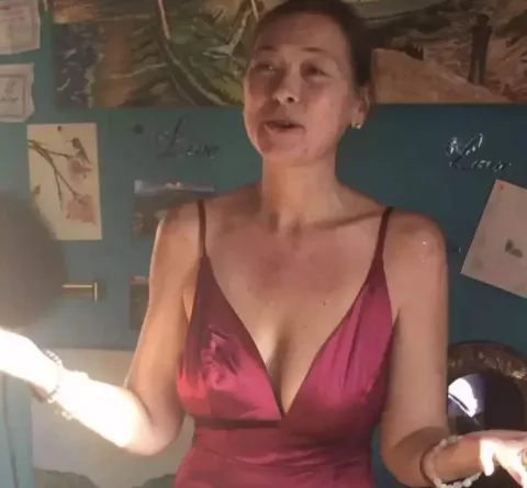 Líder de culto que ficou azul foi encontrada mumificada em d