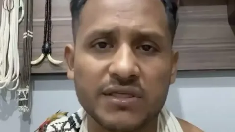 Líder de tribo remota respondeu à alegação de que ficaram vi