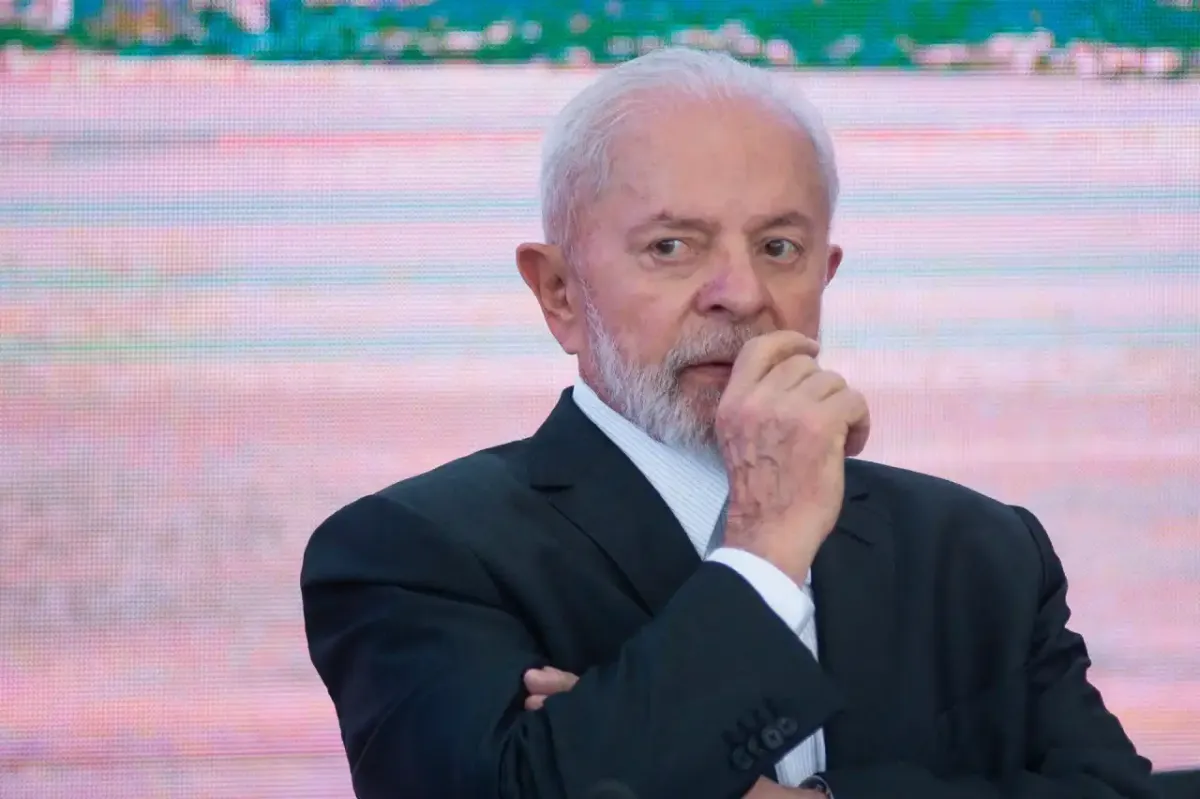 Lula responde Trump após EUA impor tarifa de 50% sobre o Bra