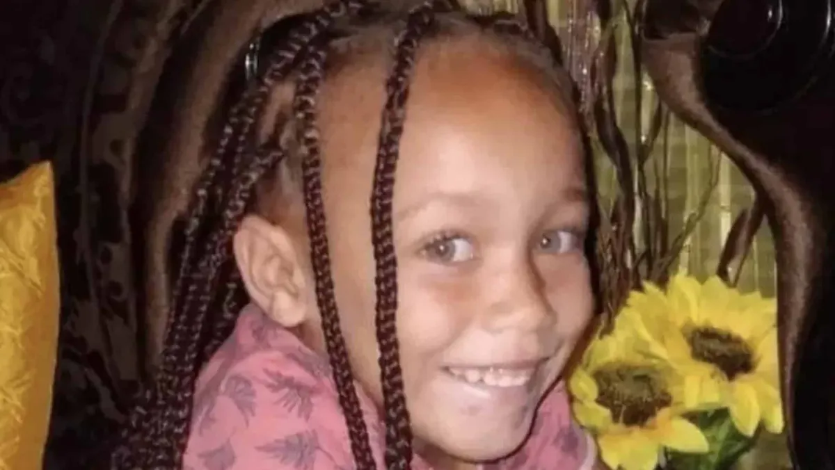 Mãe que vendeu filha de 6 anos por R$ 1500 por “olhos e pele
