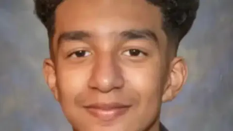 Mensagens finais enviadas por filho de 14 anos para IA que e