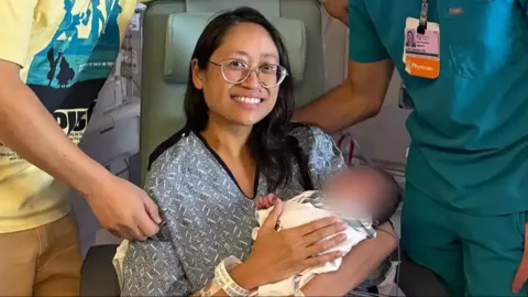 Mulher de 41 anos fica chocada ao descobrir que tinha um beb