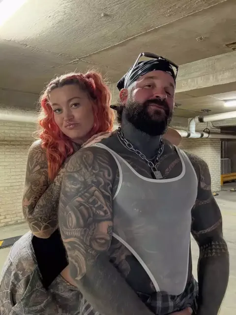Mulher explica por que não se importa que o marido dela durm