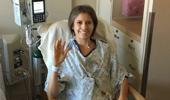 Mulher foi diagnosticada com câncer em estágio 3 após ignora