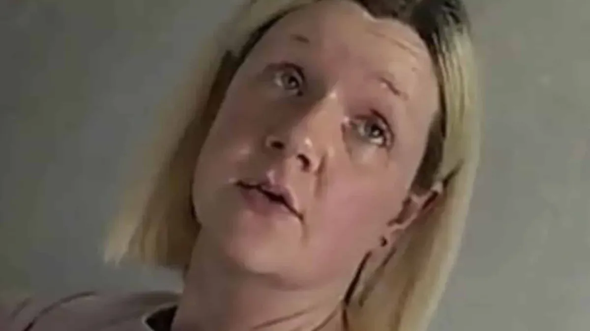 Mulher que matou os próprios pais e viveu com os cadáveres p