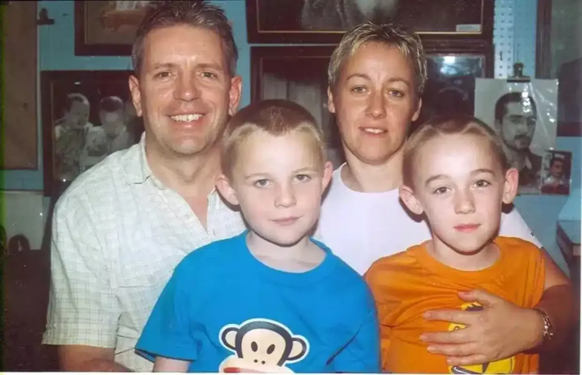 Mulher que perdeu o noivo e dois filhos em tsunami faz revel