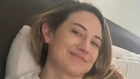 Mulher termina com o namorado após descobrir o histórico de mensagens dele no ChatGPT