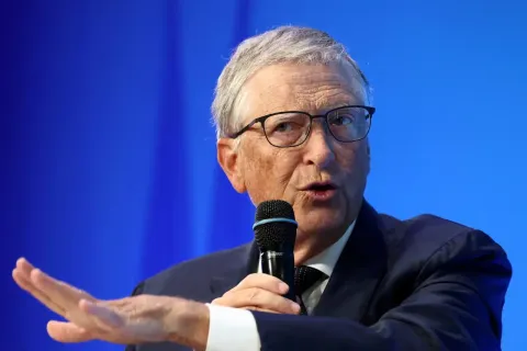 O que a IA não poderá substituir: As profissões que Bill Gat