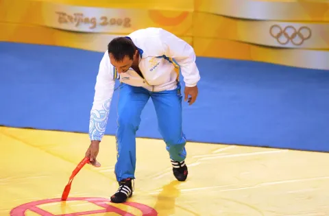 O que acontece se um atleta olímpico recusar a medalha?