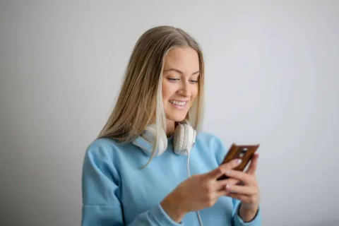 O que pode acontecer se você deixar o Bluetooth ligado o dia